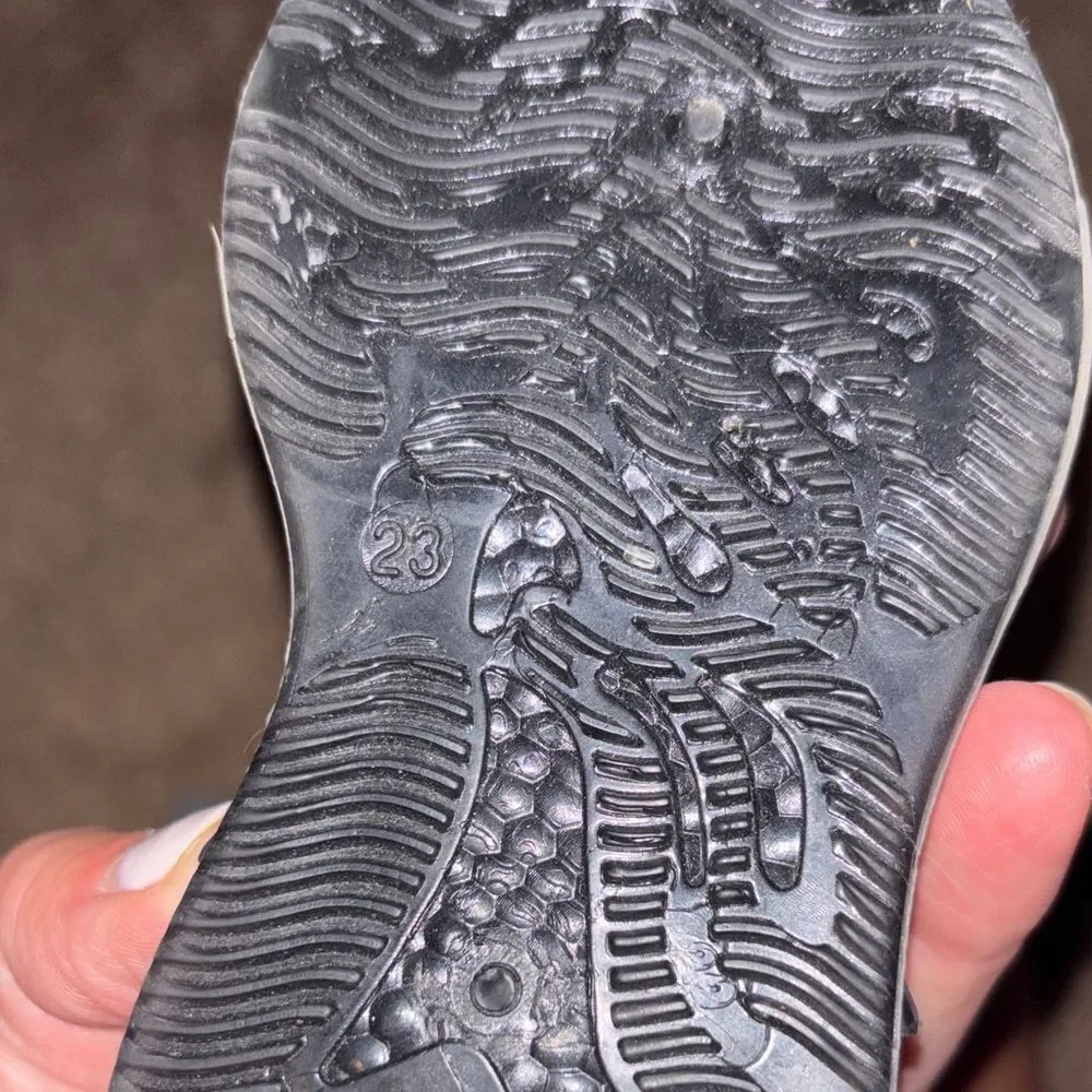 “ Yeezy” LIKE Black and Gray Knit baby Sneakers